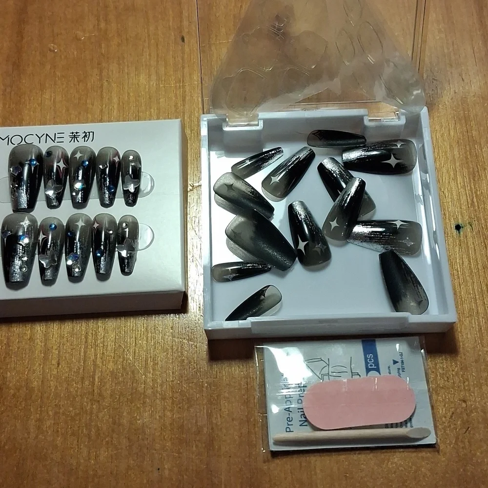 Mocyne Press On Nails
